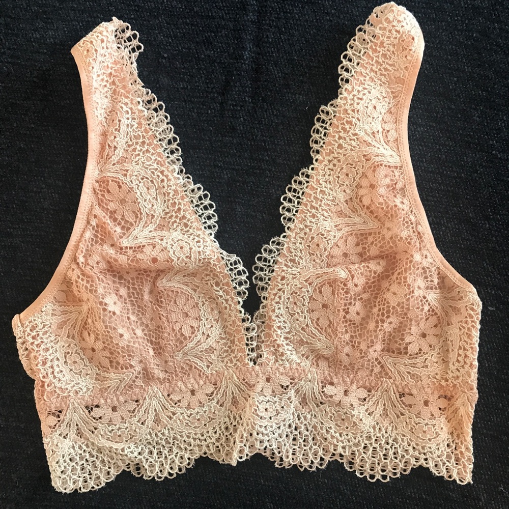 Victoria's Secret Deep Plunge Bralette (NWT!)